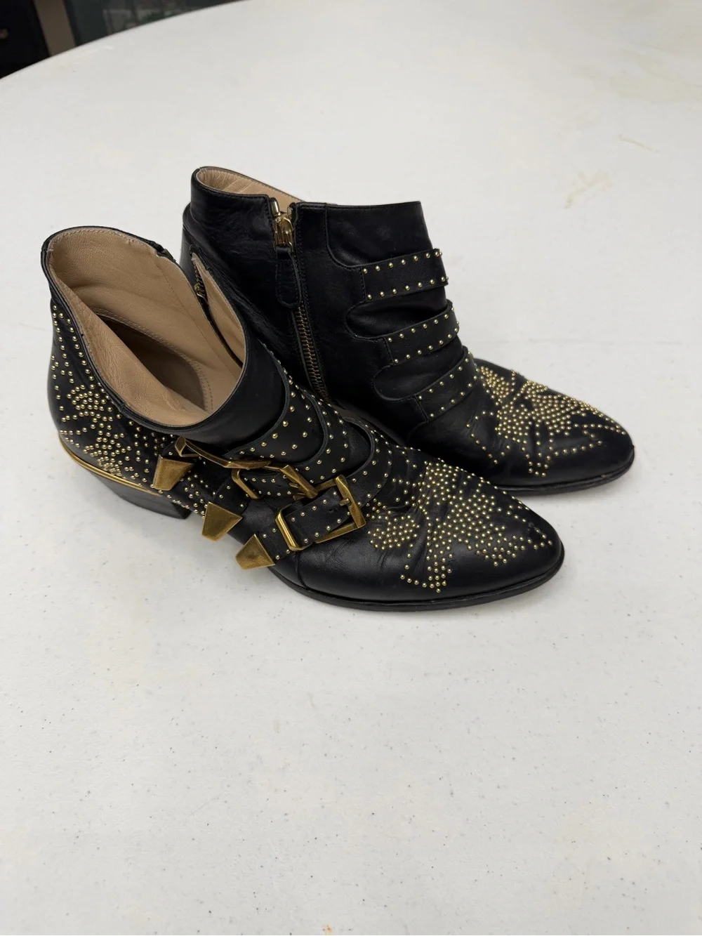Chloé Susanna Black Studded Leather Ankle Boots Buckle Moto EU 39